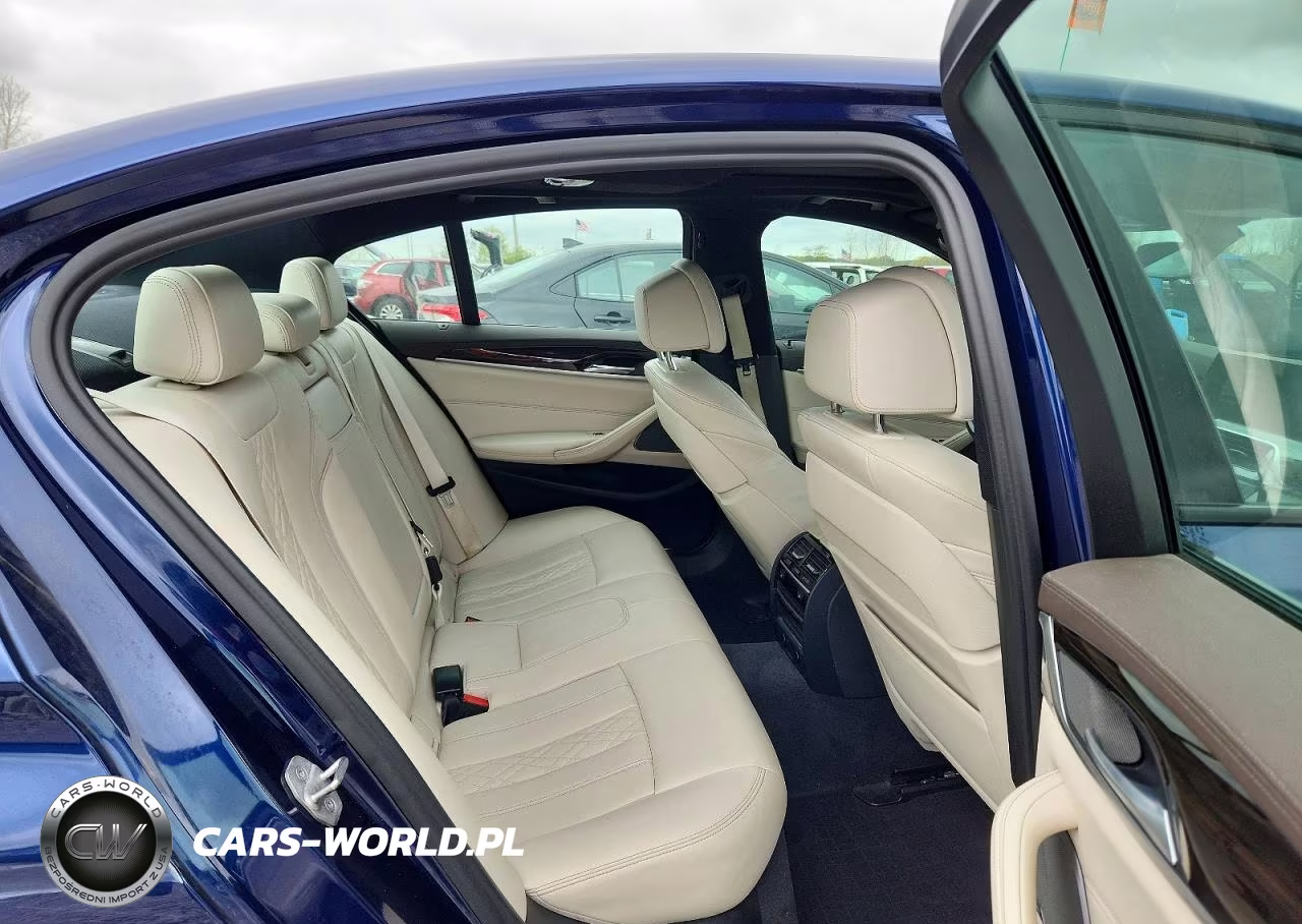 2018 BMW 530 Xi VIN:WBAJA7C58JWA73178 - 10