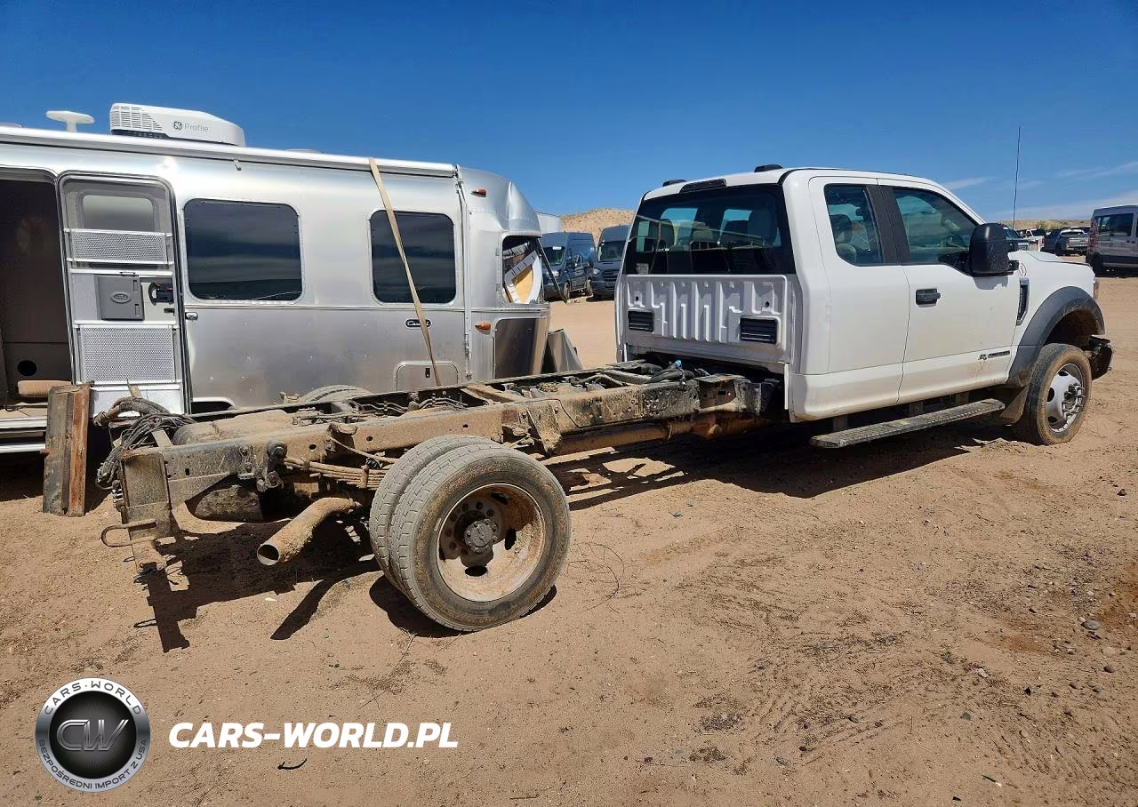 2020 Ford F550 Super Duty VIN:1FD0X5HT0LEC48601 - 3