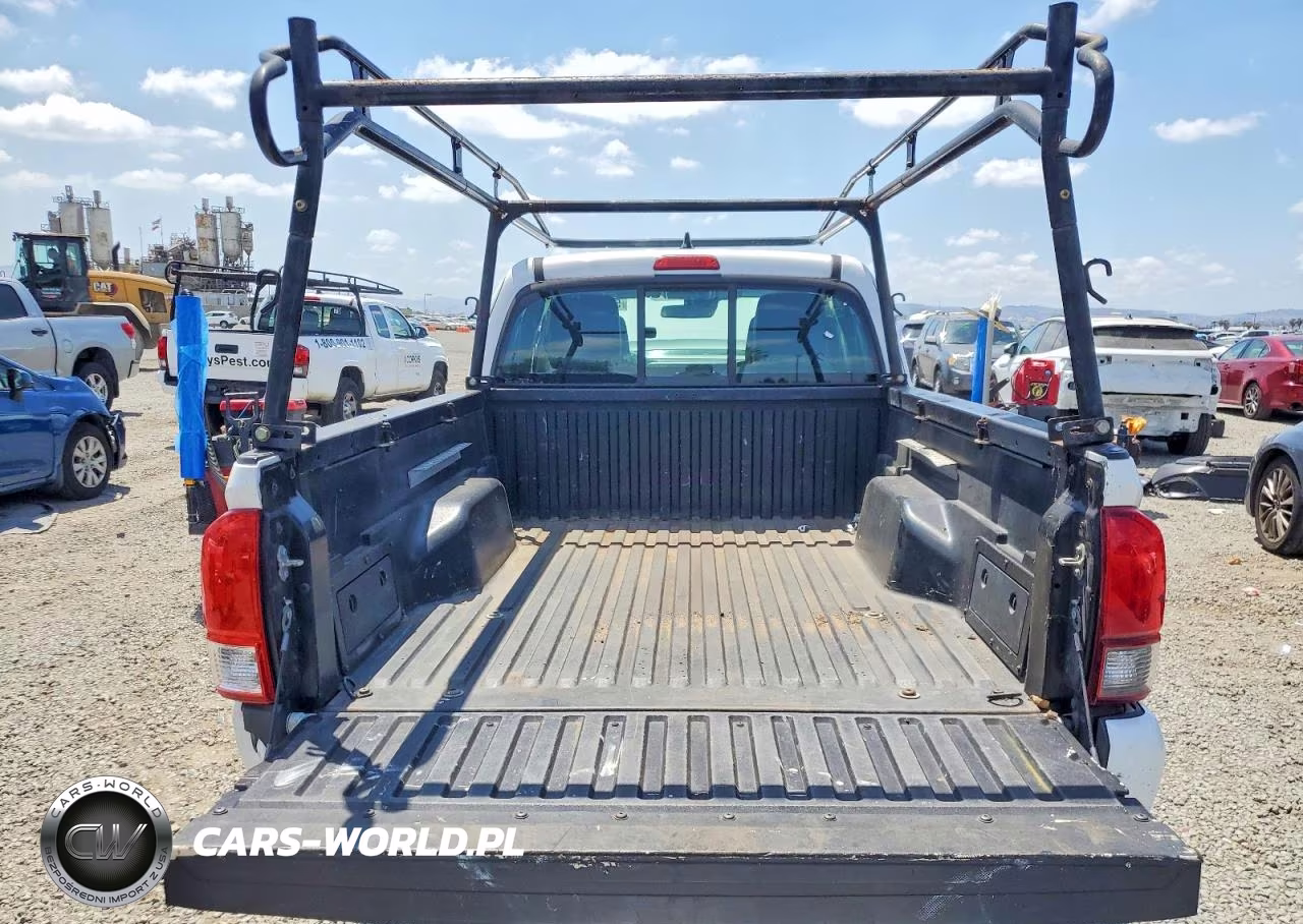 2018 Toyota Tacoma Sr VIN:5TFRX5GN7JX107007 - 10