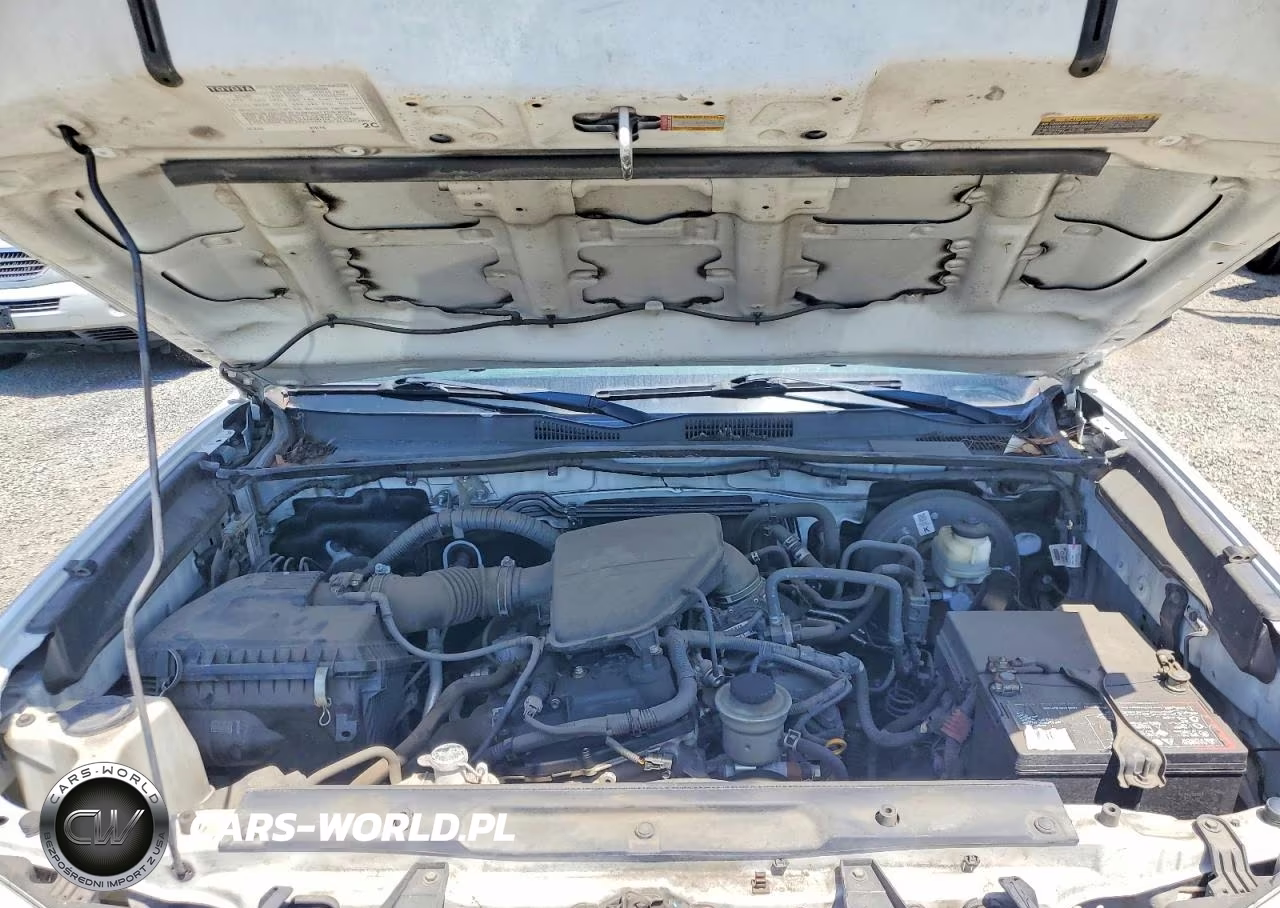 2018 Toyota Tacoma Sr VIN:5TFRX5GN7JX107007 - 12