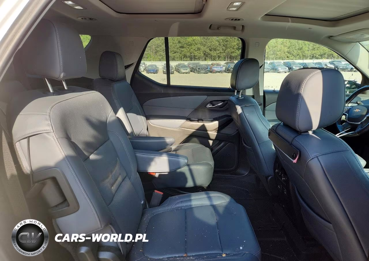 2021 Chevrolet Traverse Premier VIN:1GNERKKW9MJ270277 - 10