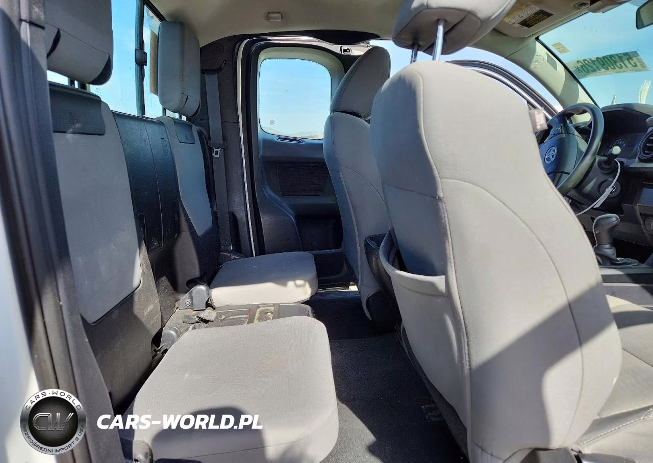 2018 Toyota Tacoma Sr VIN:5TFRX5GNXJX106417 - 10