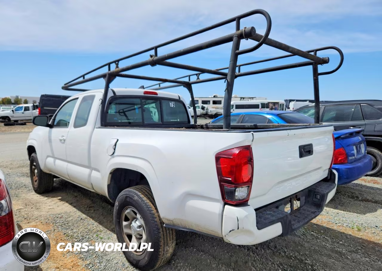 2018 Toyota Tacoma Sr VIN:5TFRX5GN0JX107107 - 2