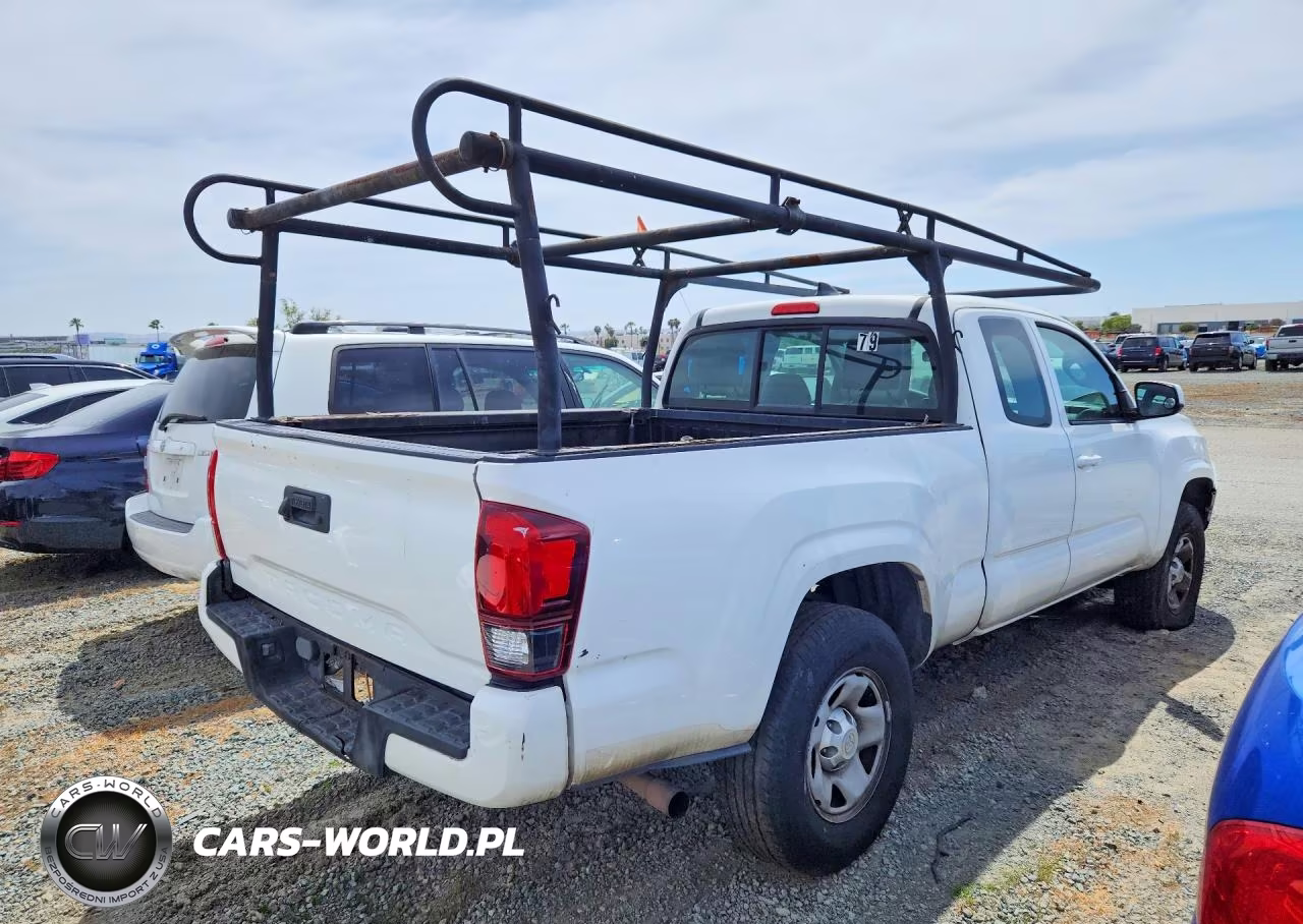 2018 Toyota Tacoma Sr VIN:5TFRX5GN0JX107107 - 3