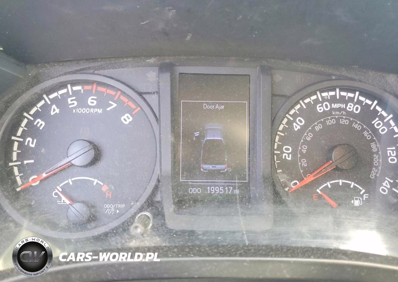2018 Toyota Tacoma Sr VIN:5TFRX5GN0JX107107 - 9