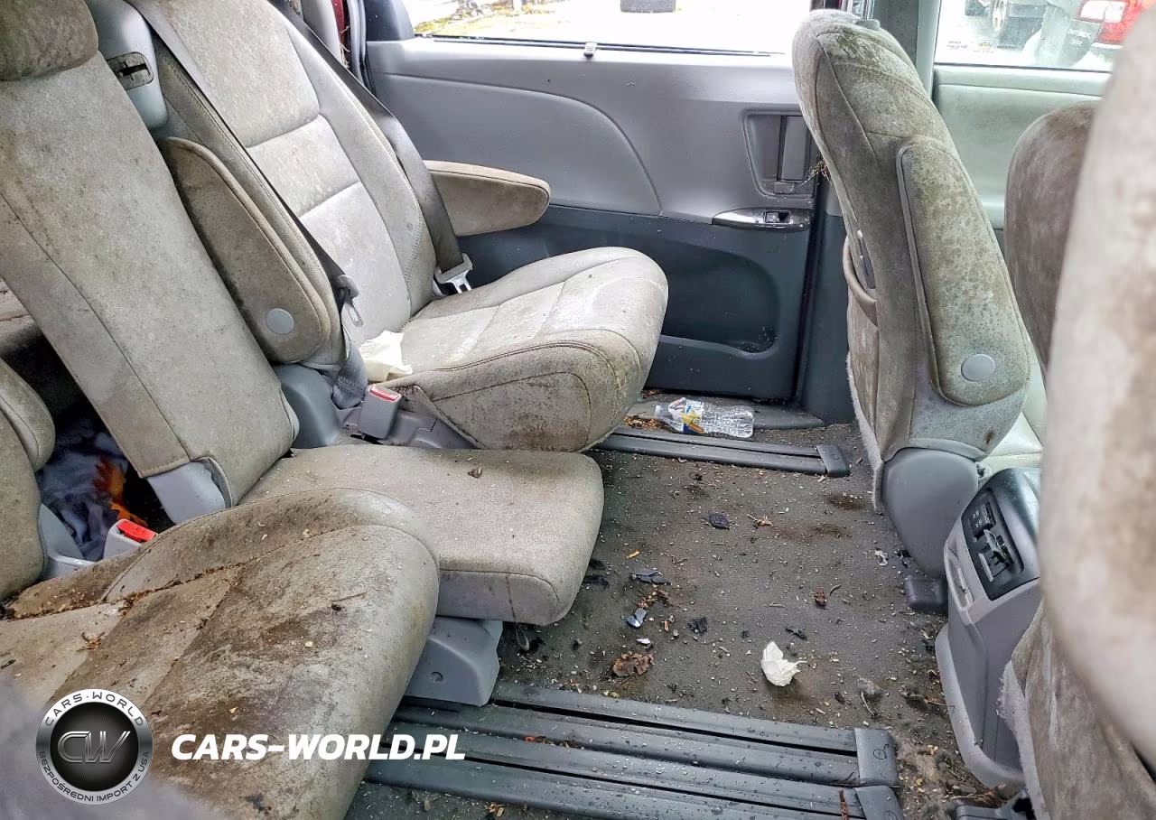 2019 Toyota Sienna Xle 8-Passenger VIN:5TDYZ3DC0KS010302 - 11