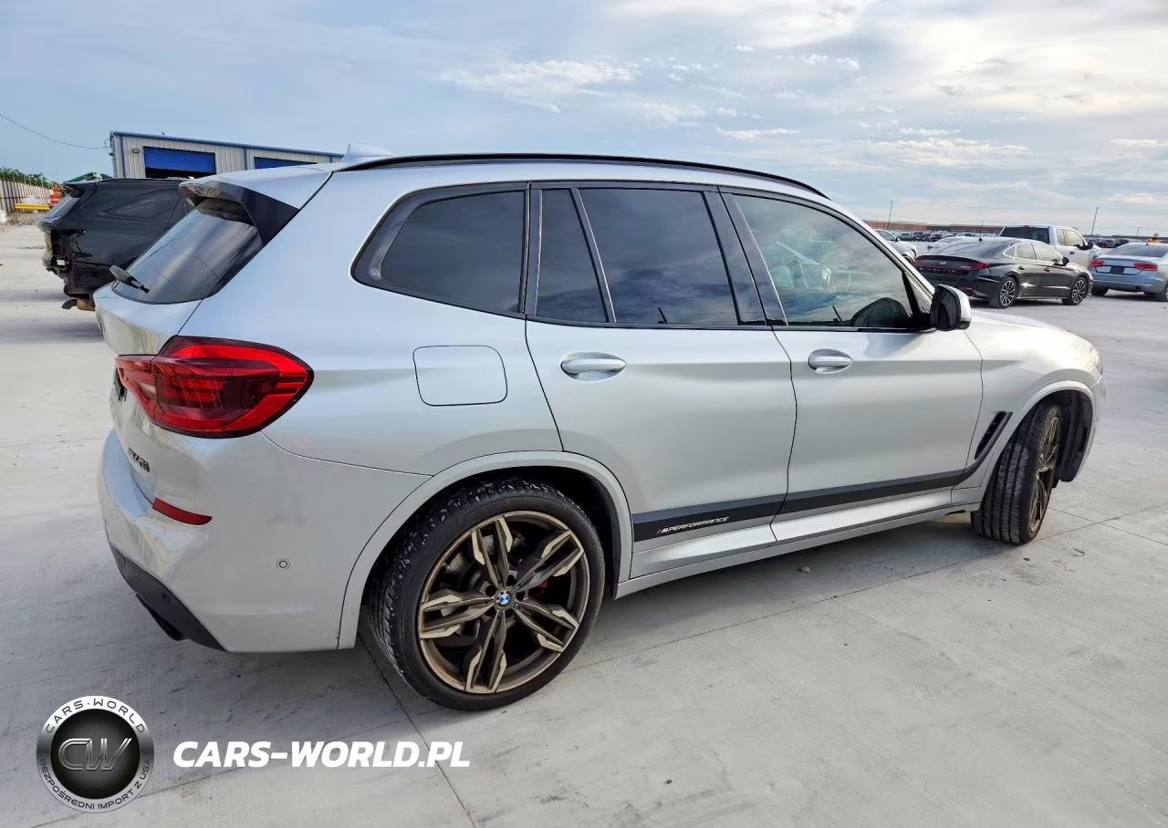 2021 BMW X3 xDrivem40I VIN:5UXTY9C01M9G38315 - 3