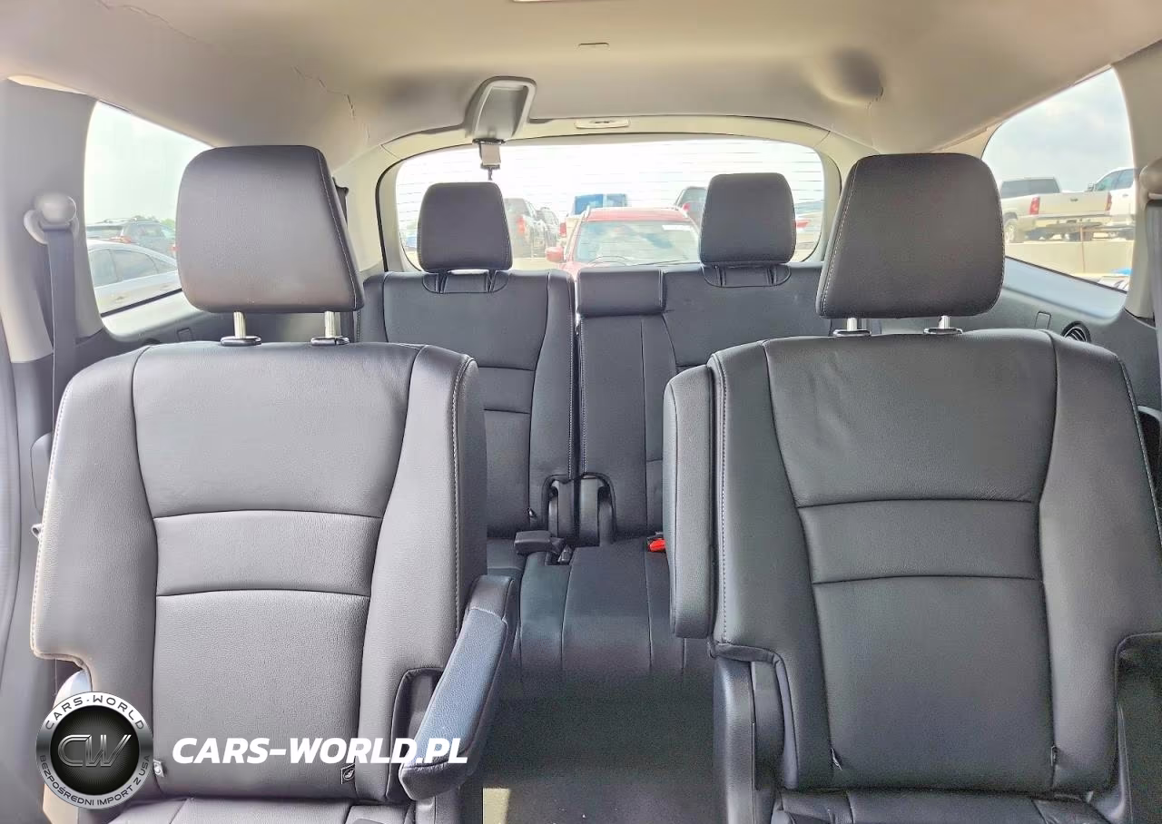 2022 Honda Pilot Touring VIN:5FNYF5H66NB023878 - 10