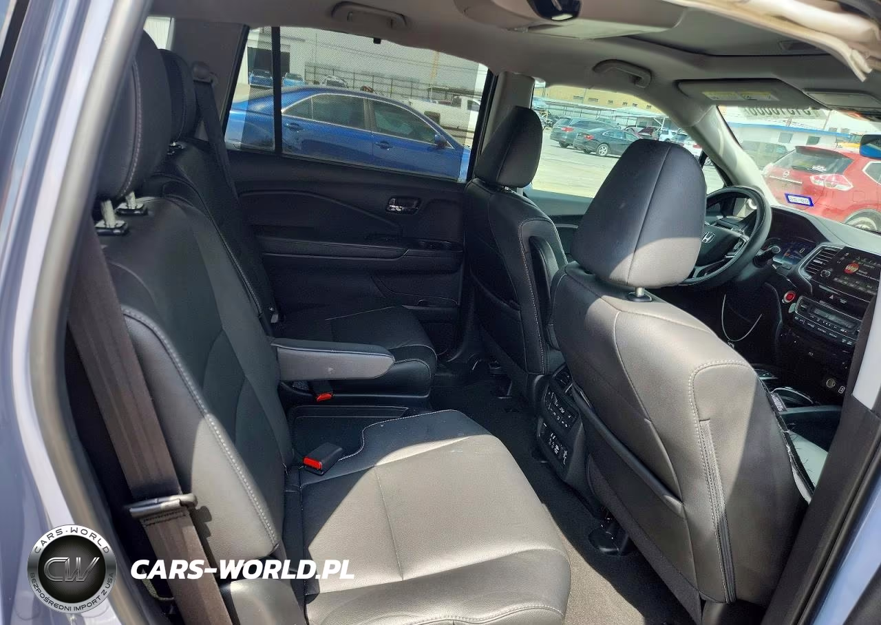 2022 Honda Pilot Touring VIN:5FNYF5H66NB023878 - 11