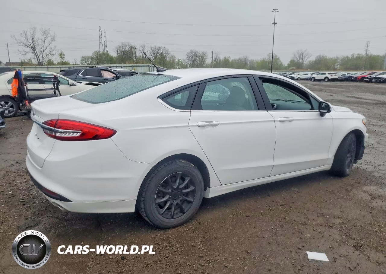 2017 Ford Fusion S VIN:3FA6P0G73HR249385 - 3