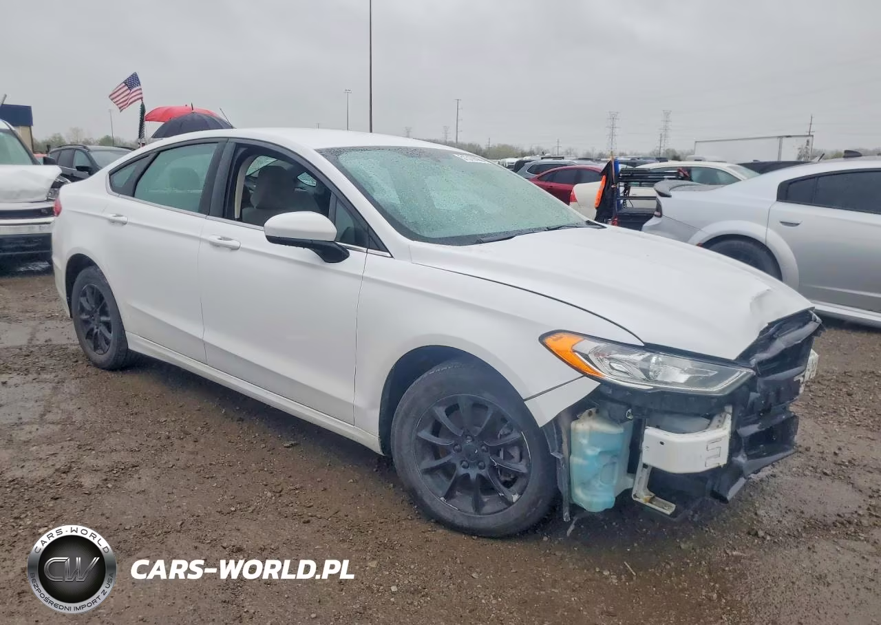 2017 Ford Fusion S VIN:3FA6P0G73HR249385 - 4