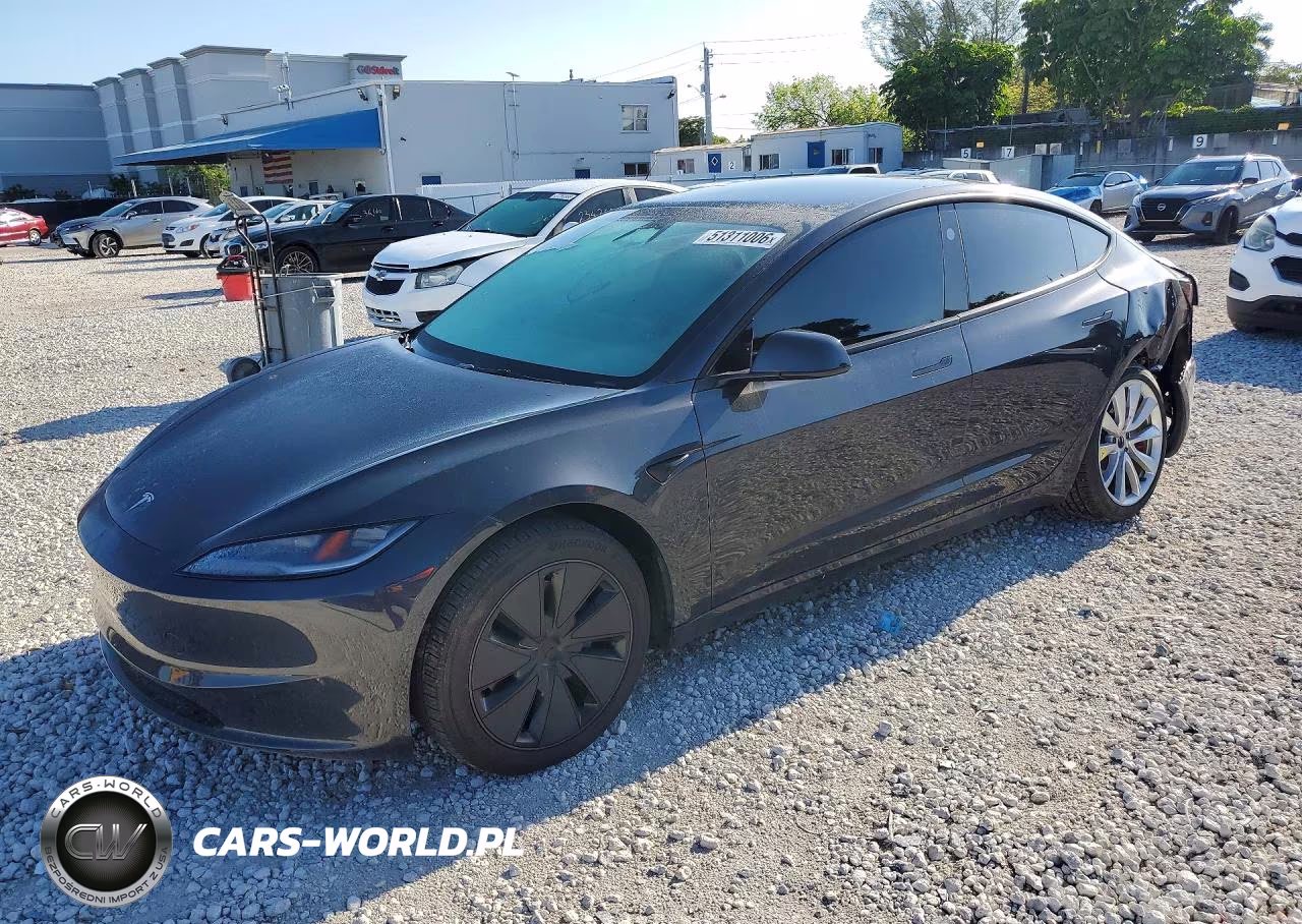 2025 Tesla Model 3 VIN:5YJ3E1EAXSF976149 - 1