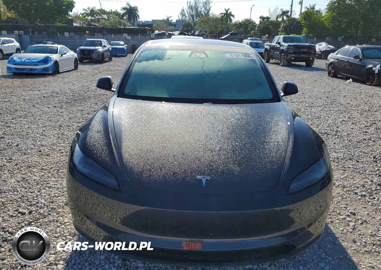 2025 Tesla Model 3 VIN:5YJ3E1EAXSF976149 - 5