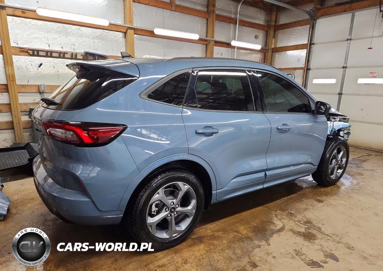 2023 Ford Escape St Line VIN:1FMCU0MN9PUB20093 - 3