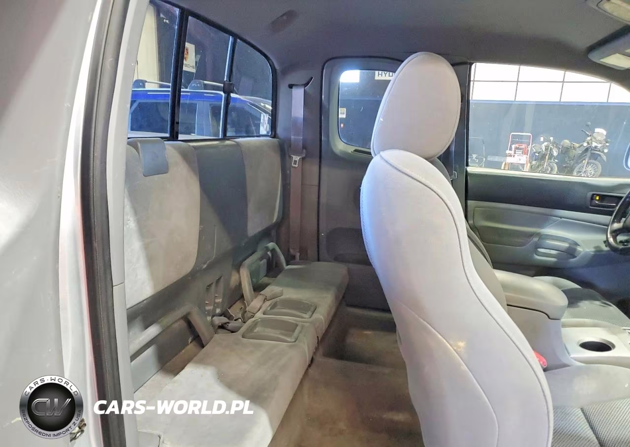 2006 Toyota Tacoma Access Cab VIN:5TEUU42N76Z211470 - 10