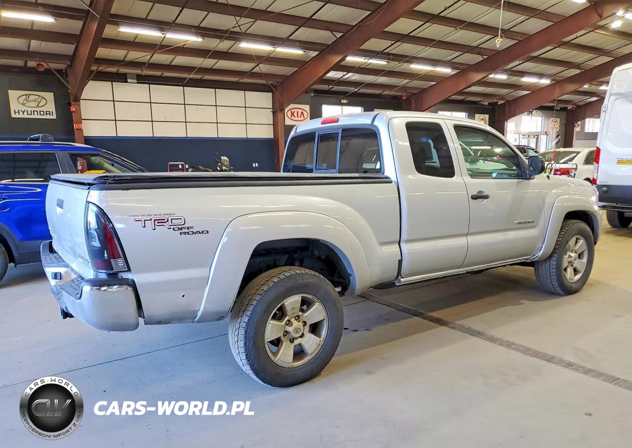 2006 Toyota Tacoma Access Cab VIN:5TEUU42N76Z211470 - 3