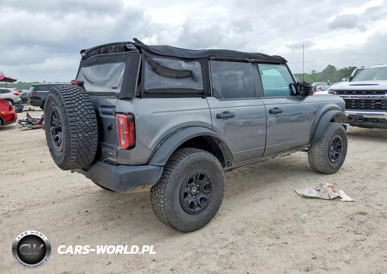 2024 Ford Bronco Wildtrak VIN:1FMEE2BP4RLA90757 - 3