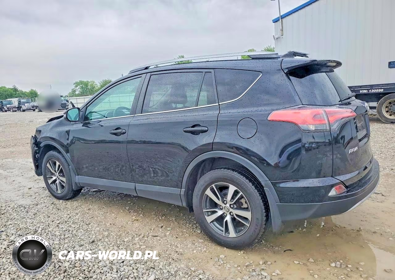 2018 Toyota Rav4 Xle VIN:2T3RFREV9JW713409 - 2