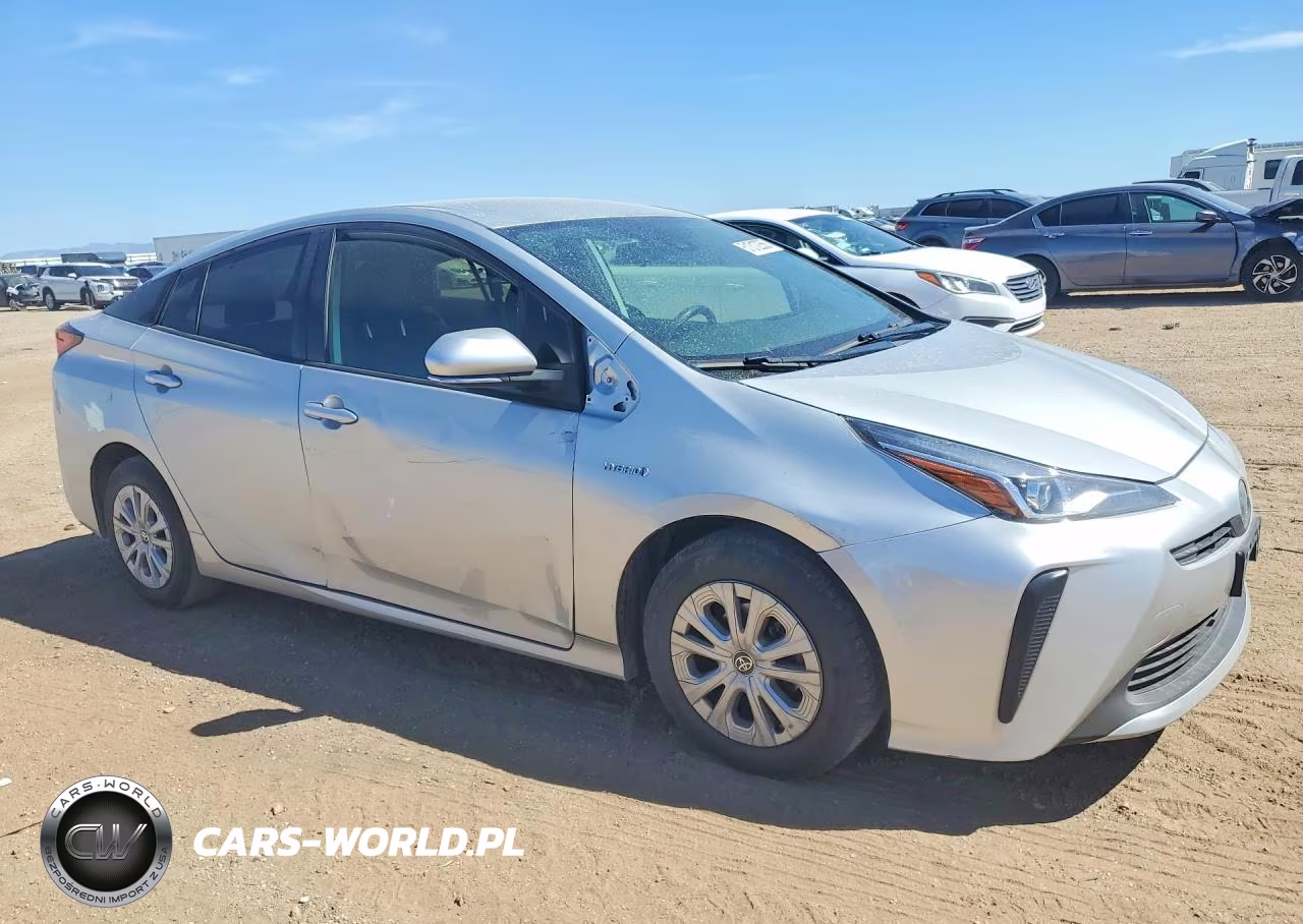 2021 Toyota Prius L Eco VIN:JTDKAMFU7M3139747 - 4