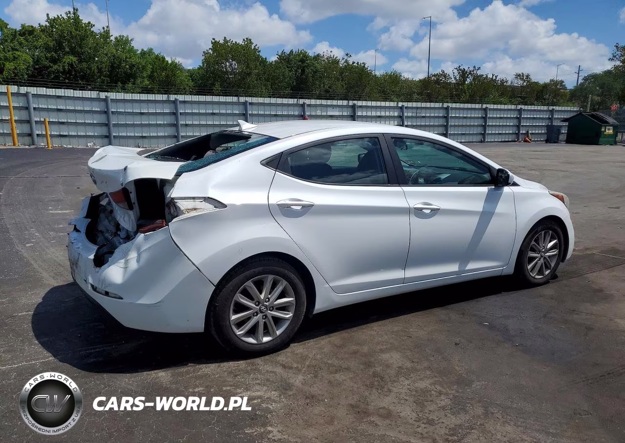 2015 Hyundai Elantra Se VIN:5NPDH4AE8FH550649 - 3