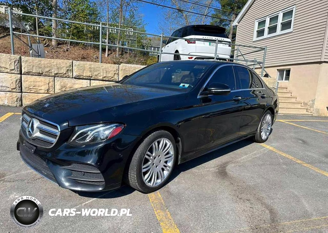 2017 Mercedes-Benz E 300 4Matic