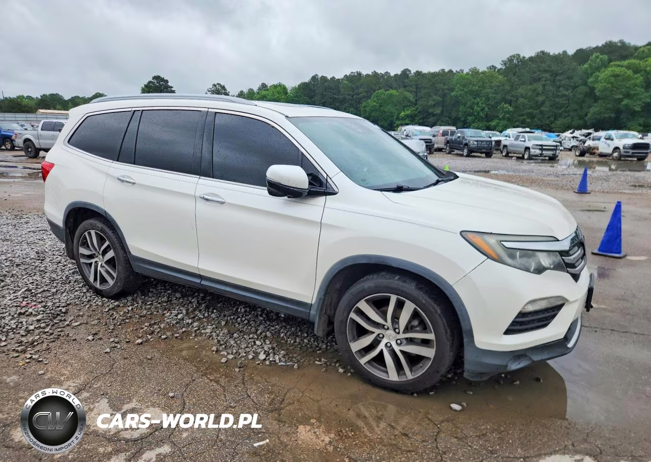 2016 Honda Pilot Touring VIN:5FNYF6H9XGB112212 - 4