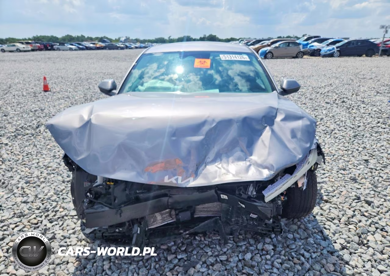 2025 Kia K4 Lxs VIN:3KPFT4DE6SE215505 - 5