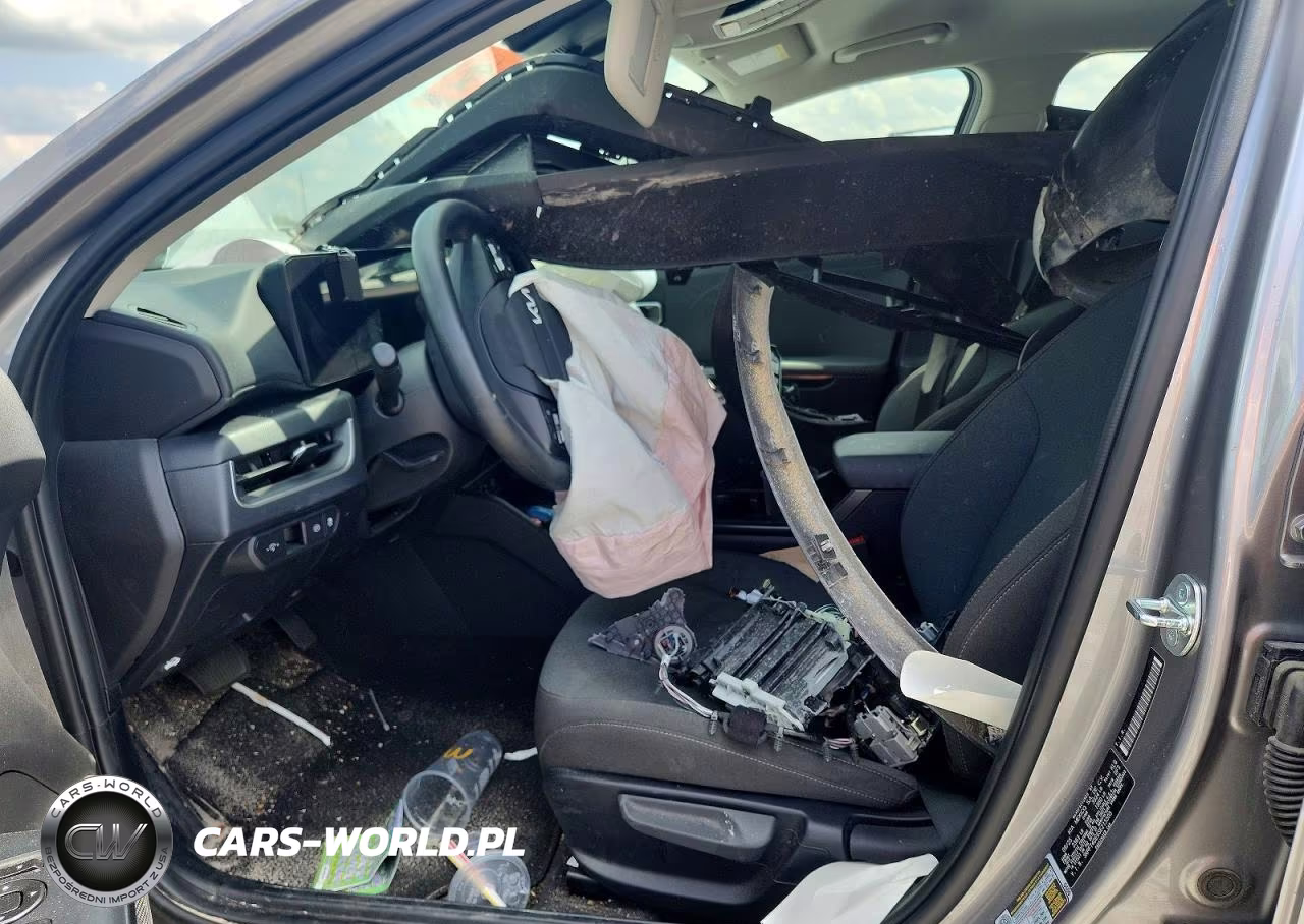 2025 Kia K4 Lxs VIN:3KPFT4DE6SE215505 - 7