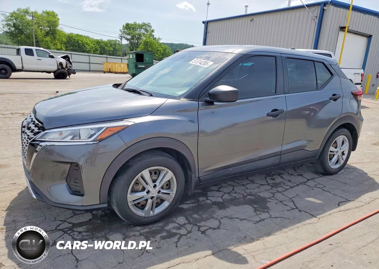2022 Nissan Kicks S