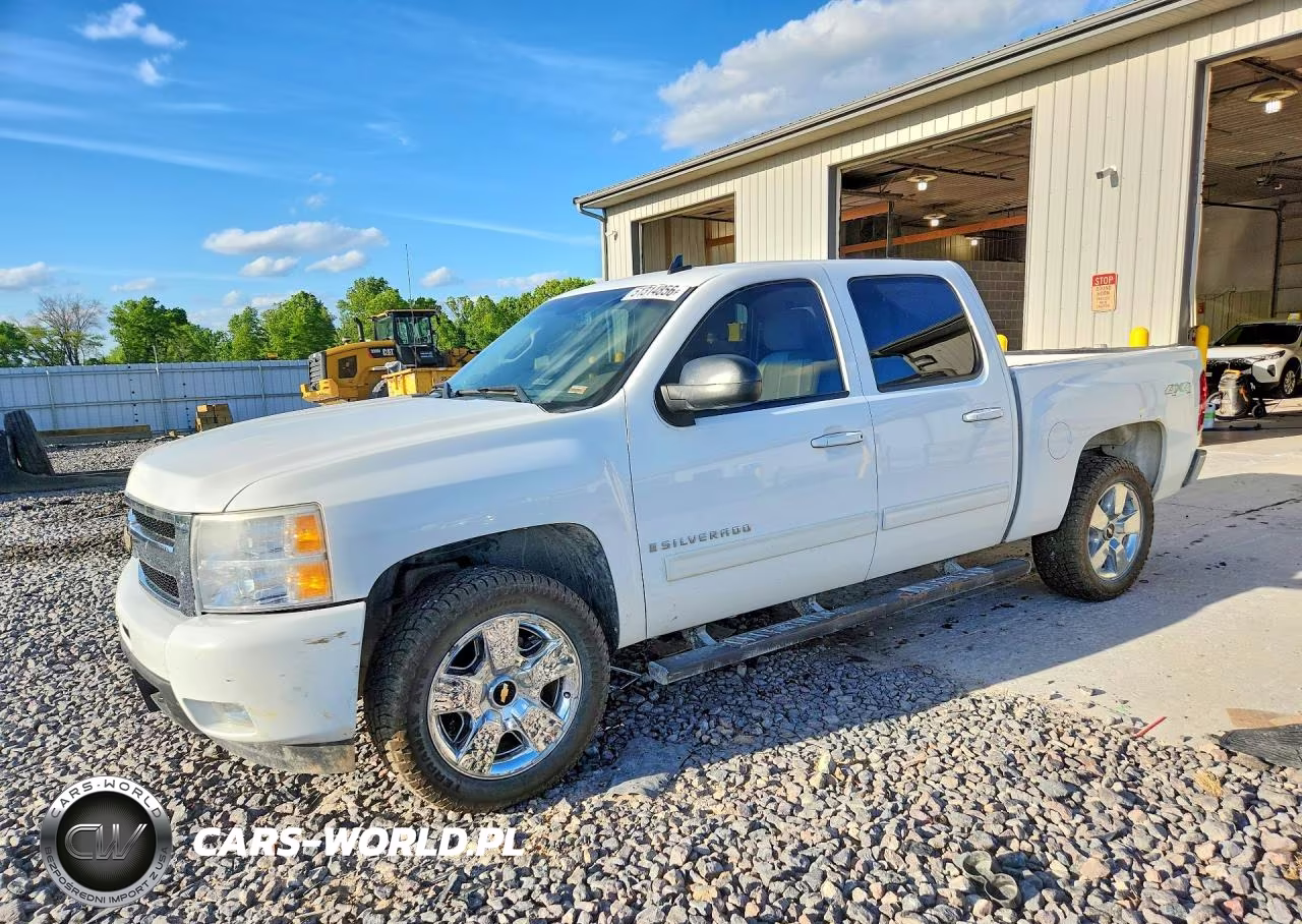 2009 Chevrolet Silverado K1500 Ltz – zdjęcie 1 z 12