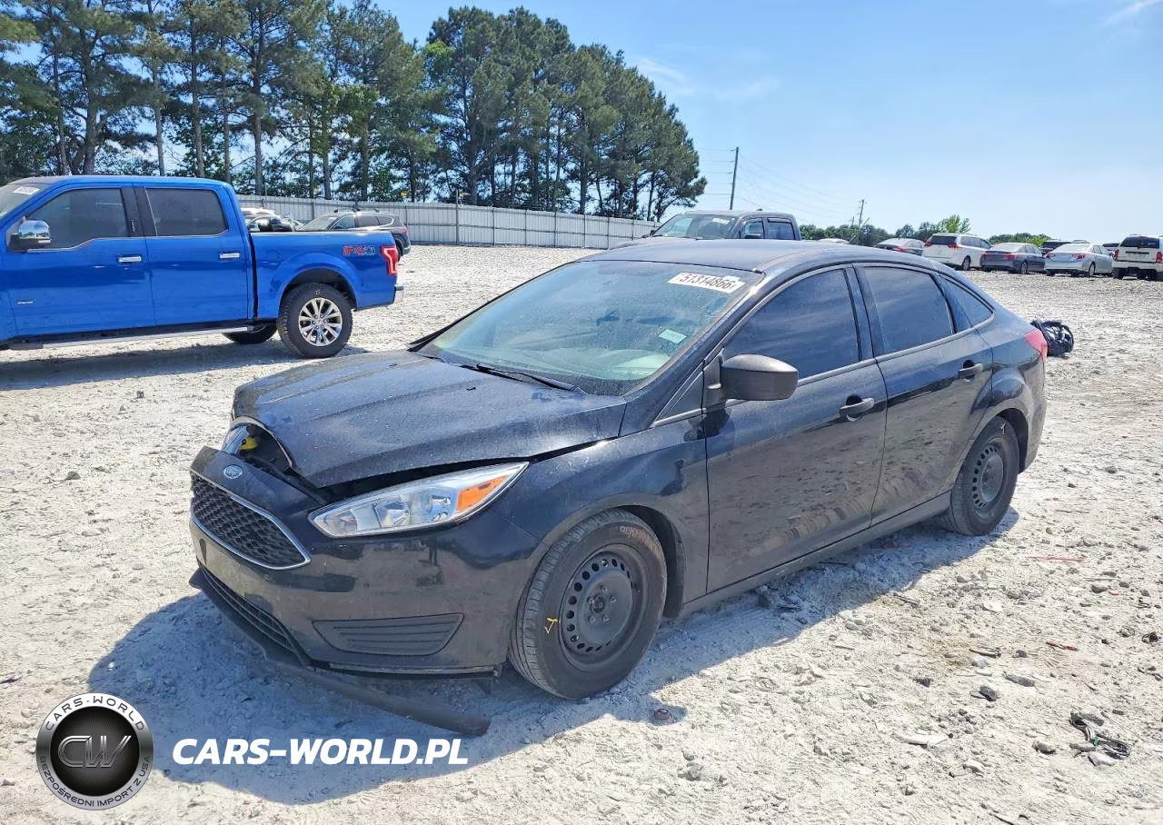 2018 Ford Focus S VIN:1FADP3E21JL299044 - 2