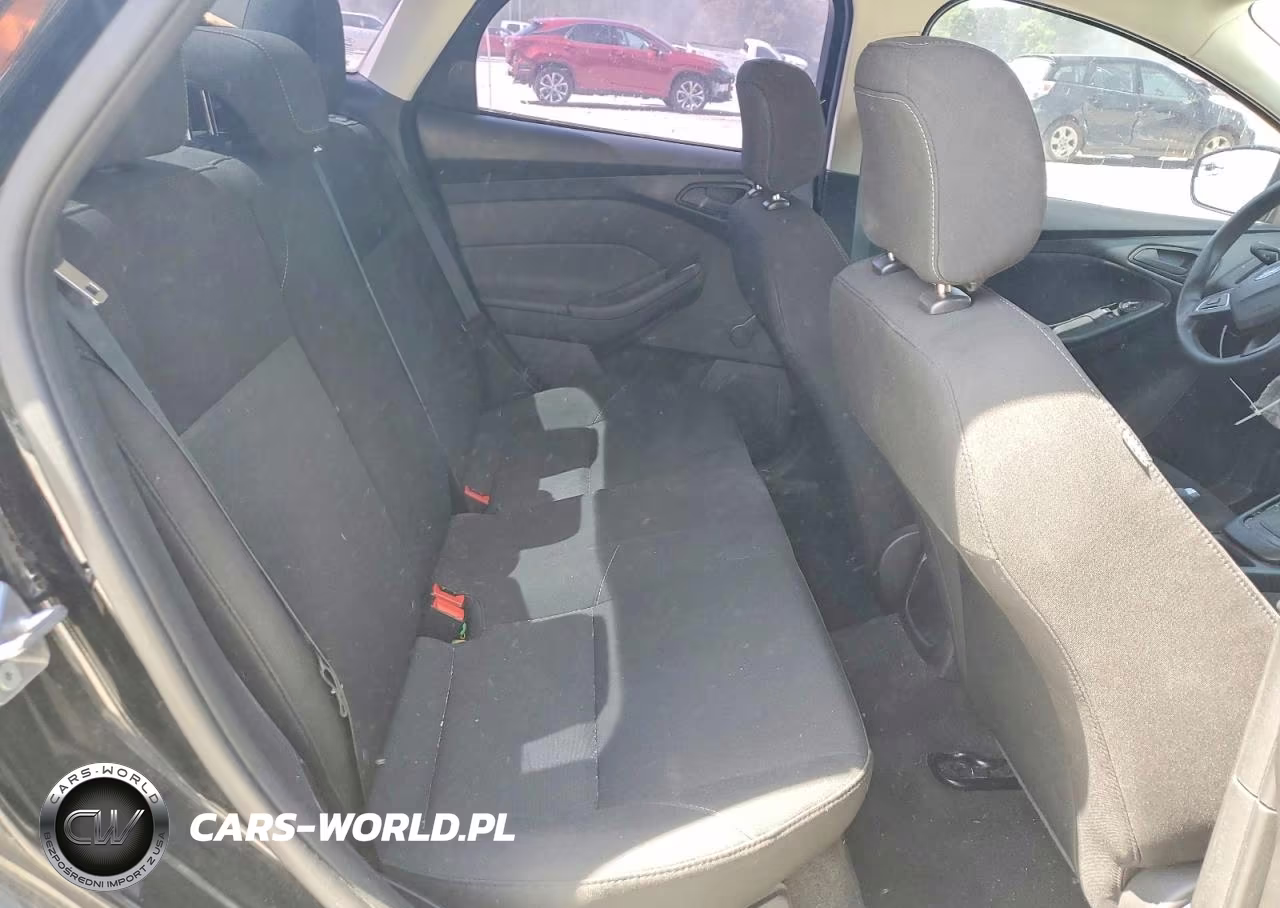 2018 Ford Focus S VIN:1FADP3E21JL299044 - 6