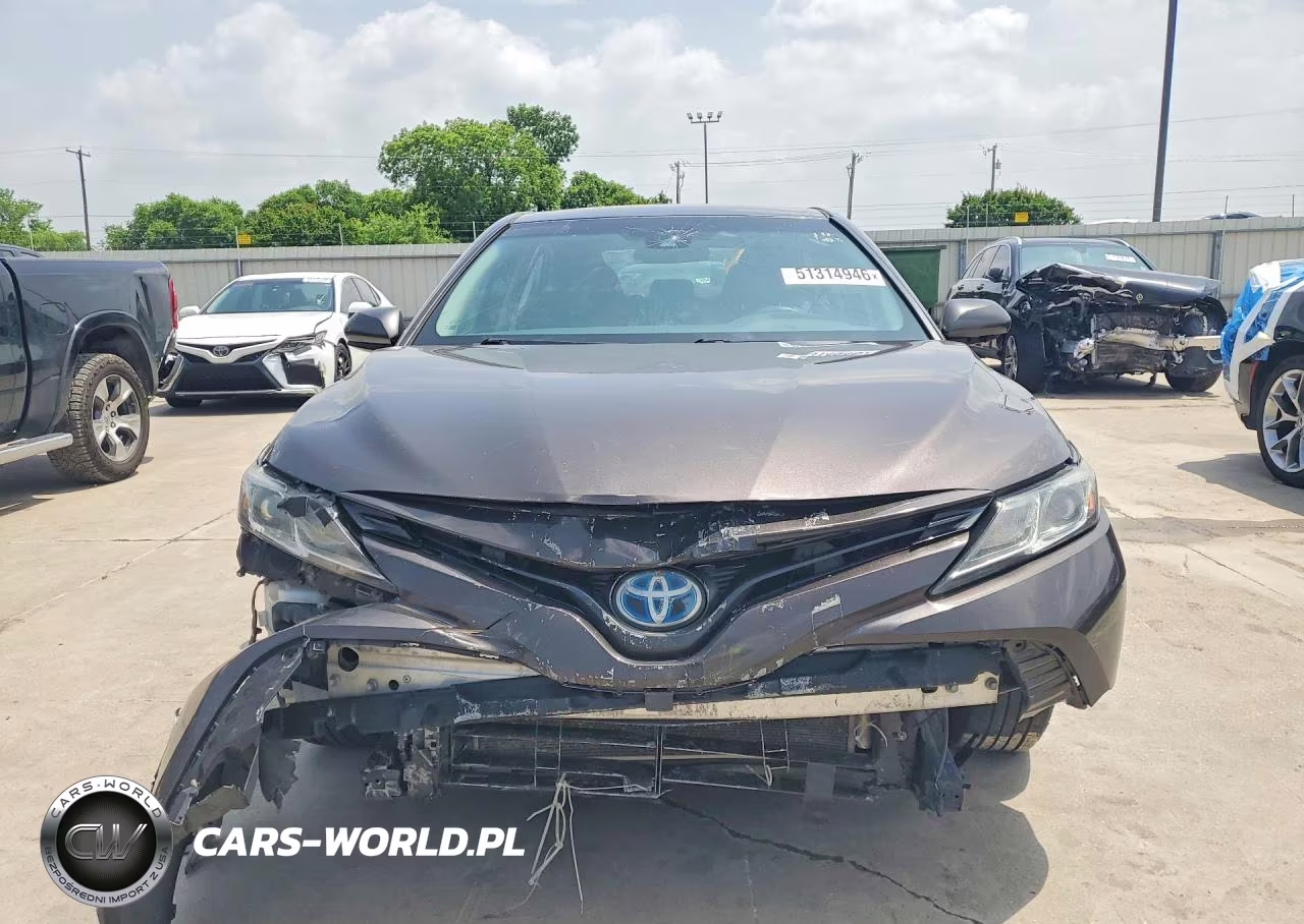 2018 Toyota Camry Le VIN:4T1B31HK0JU502993 - 5