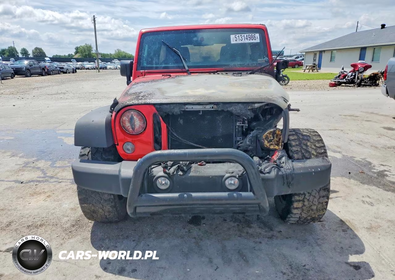 2016 Jeep Wrangler Unlimited Sport VIN:1C4BJWDG0GL116520 - 5
