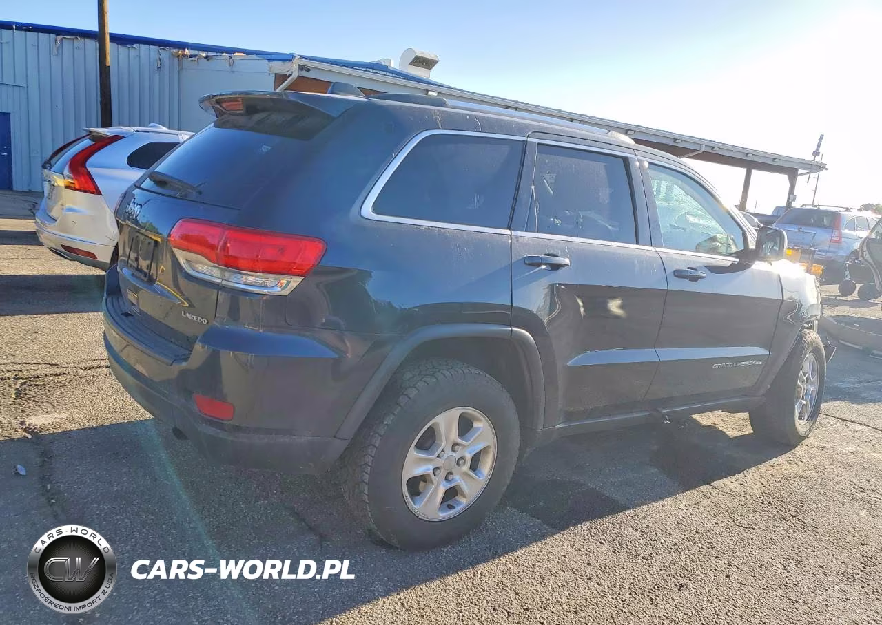 2014 Jeep Grand Cherokee Laredo VIN:1C4RJFAG0EC232929 - 3