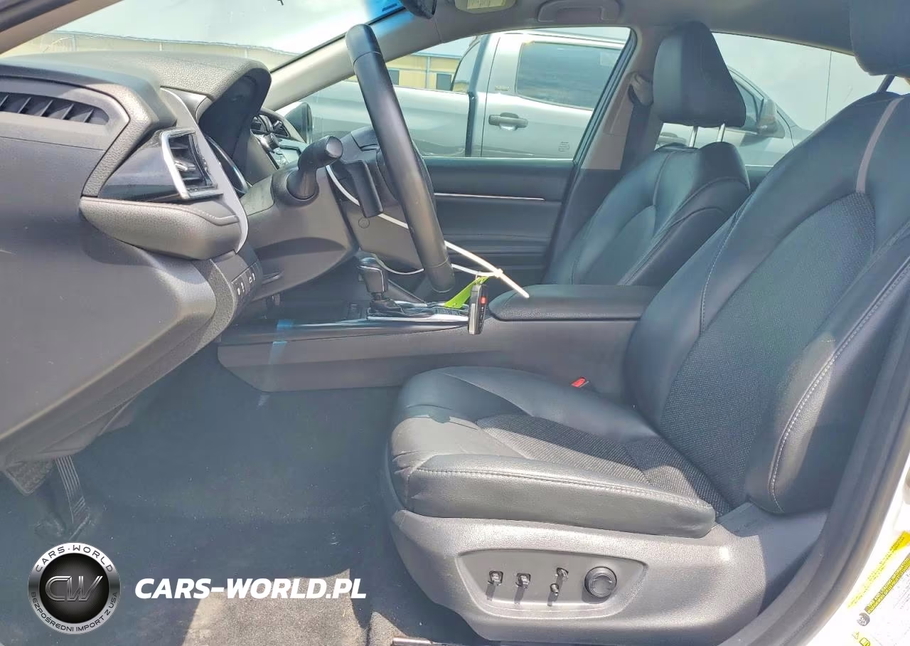 2018 Toyota Camry Xse VIN:4T1B61HK3JU644732 - 7