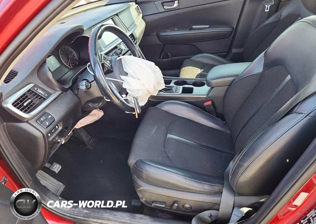2019 Kia Optima S VIN:5XXGT4L33KG371819 - 7
