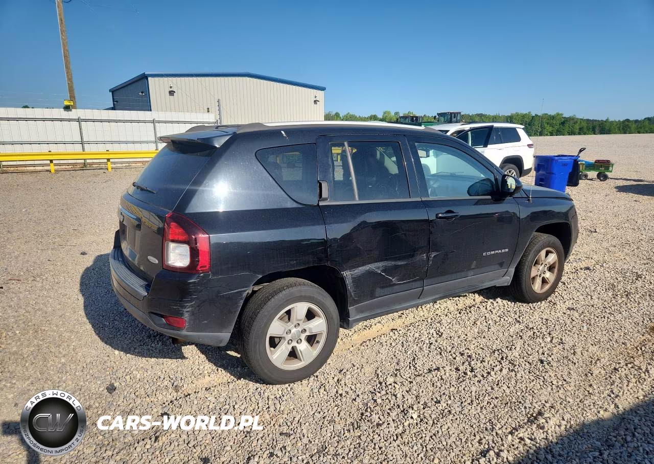2016 Jeep Compass Latitude VIN:1C4NJCEA2GD769267 - 3