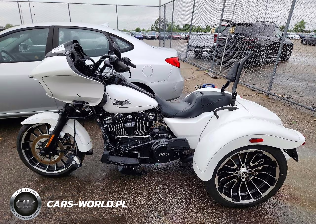 2025 Harley Davidson Fltrt VIN:1HD1MFP12SB853337 - 3