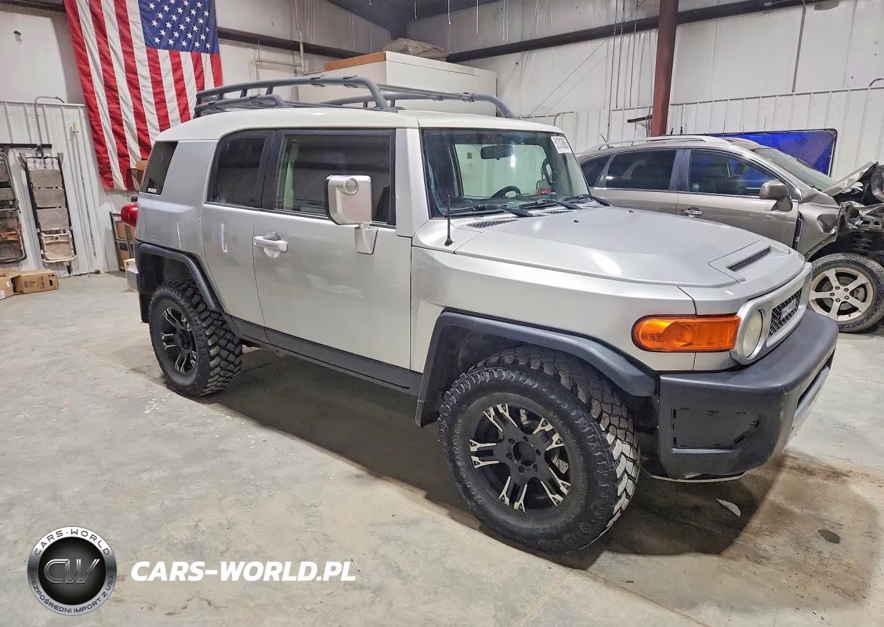 2007 Toyota Fj Cruiser Base VIN:JTEBU11F570086448 - 4