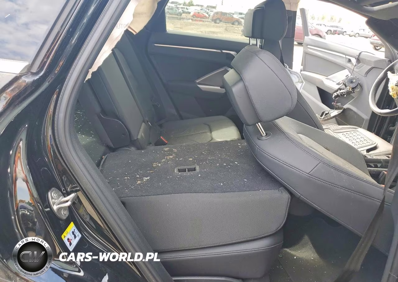 2025 Audi Q3 Premium S Line 45 VIN:WA1DECF30S1004529 - 11