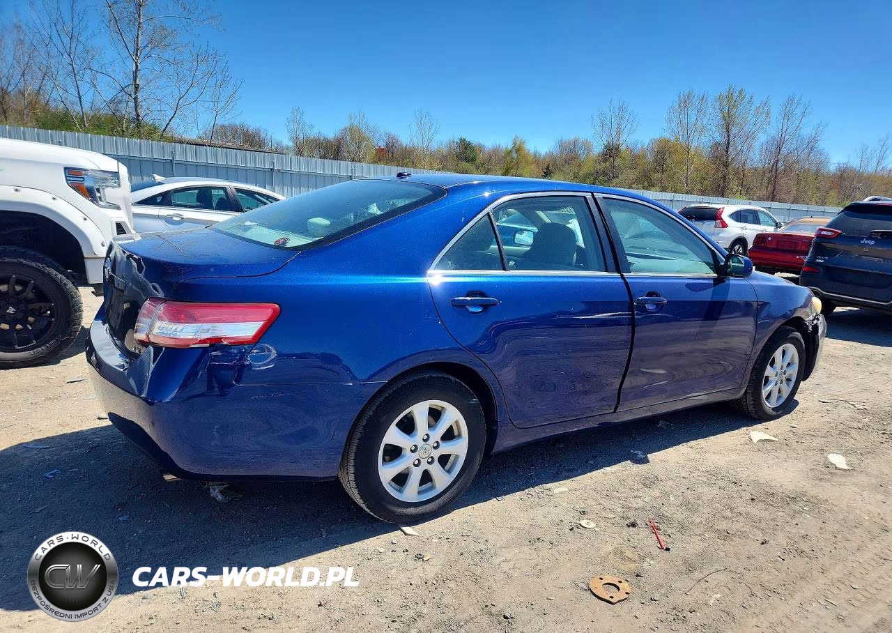 2010 Toyota Camry Le VIN:4T4BF3EK2AR079539 - 3