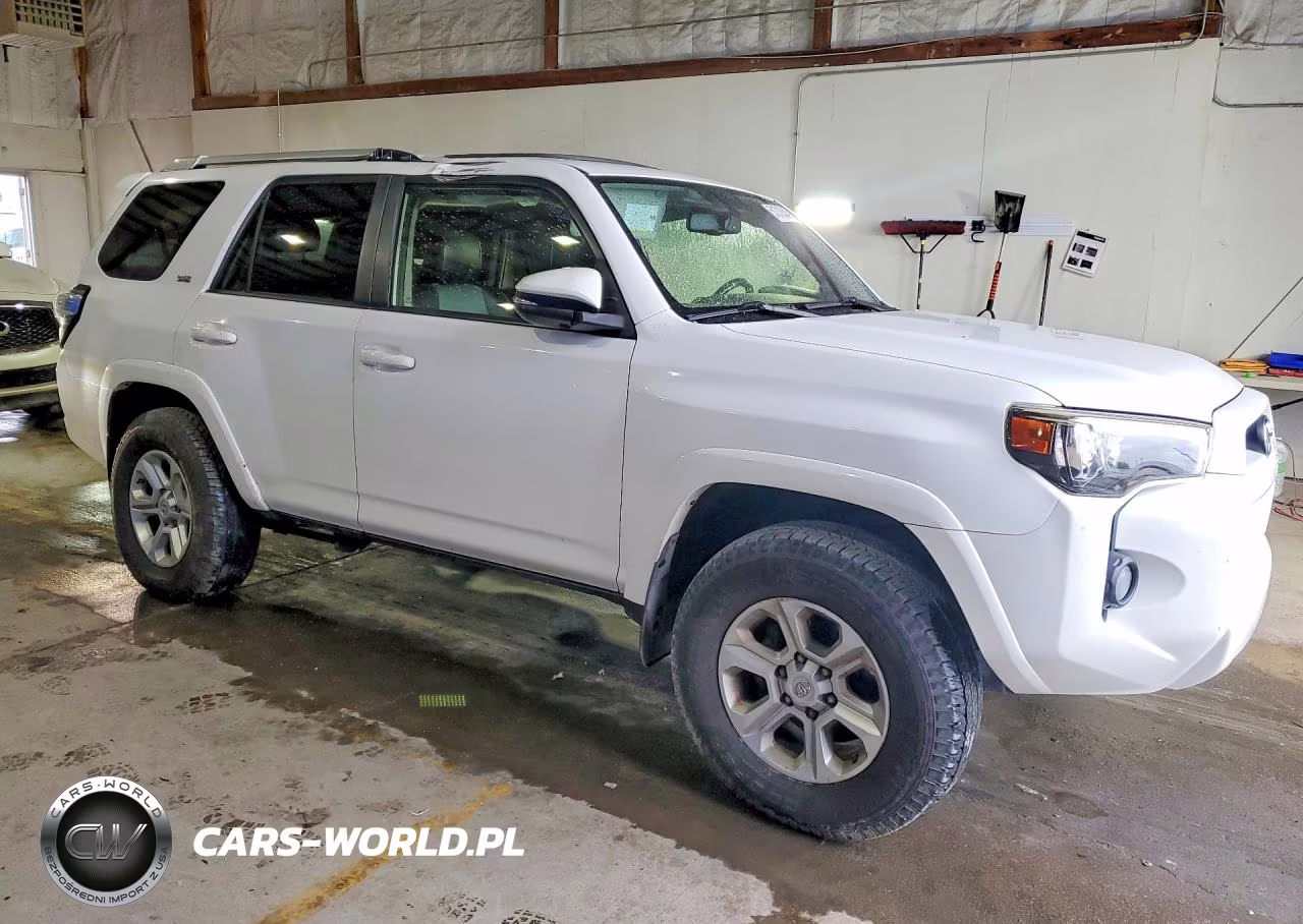 2015 Toyota 4Runner VIN:JTEBU5JR0F5253544 - 4