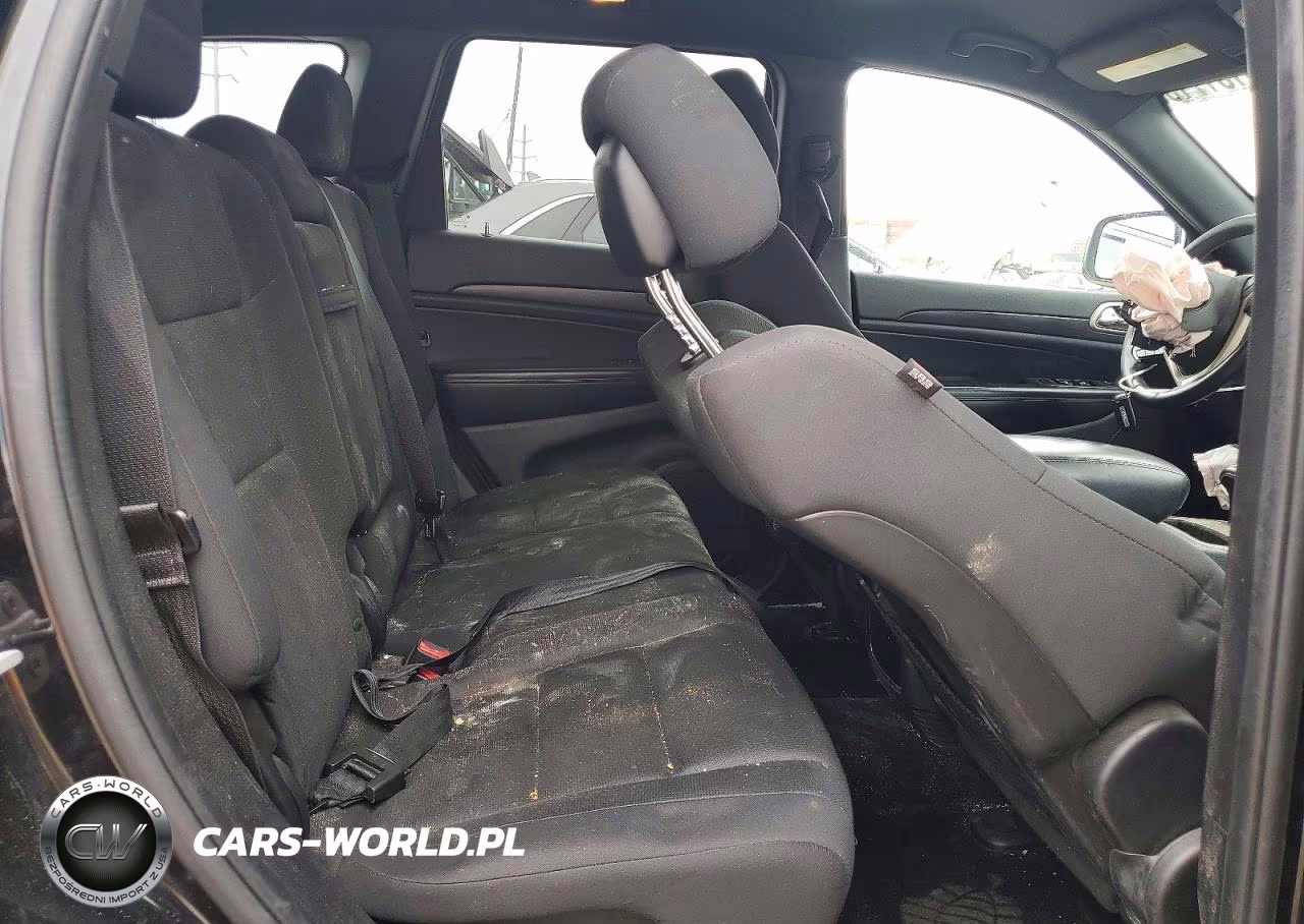 2015 Jeep Grand Cherokee Laredo VIN:1C4RJFAG3FC157614 - 10