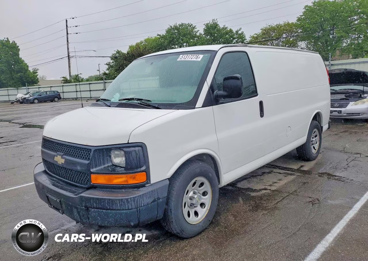2013 Chev Express G1500