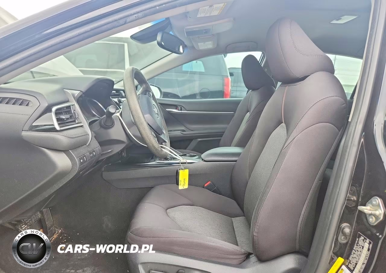 2018 Toyota Camry VIN:4T1B11HK2JU082806 - 7