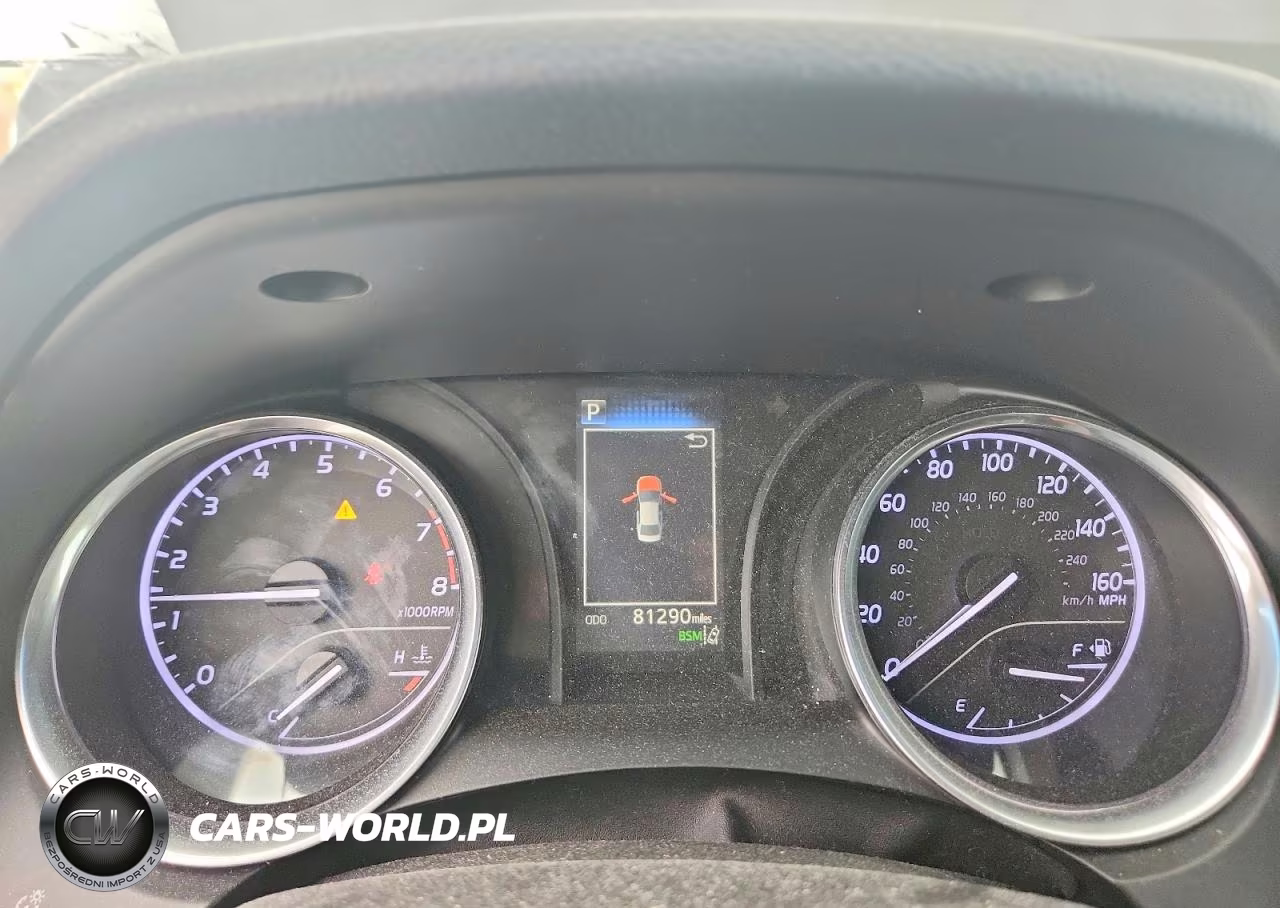 2018 Toyota Camry VIN:4T1B11HK2JU082806 - 9