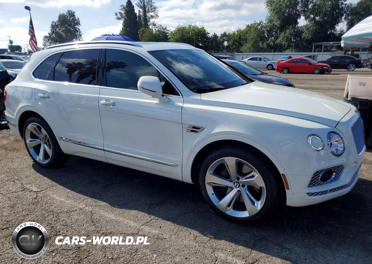 2018 Bentley Bentayga VIN:SJAAC2ZV3JC017396 - 4