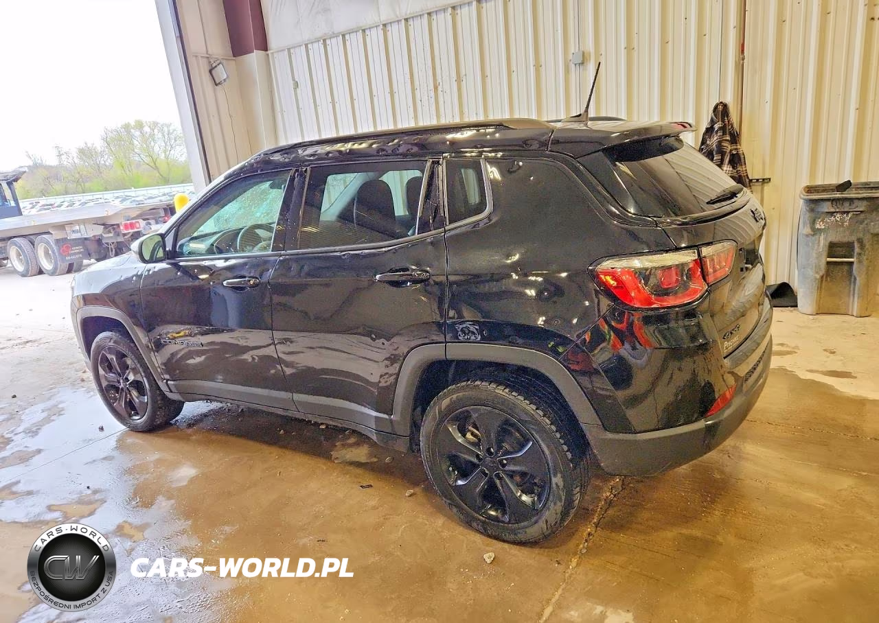 2018 Jeep Compass Latitude VIN:3C4NJDBB7JT453903 - 2