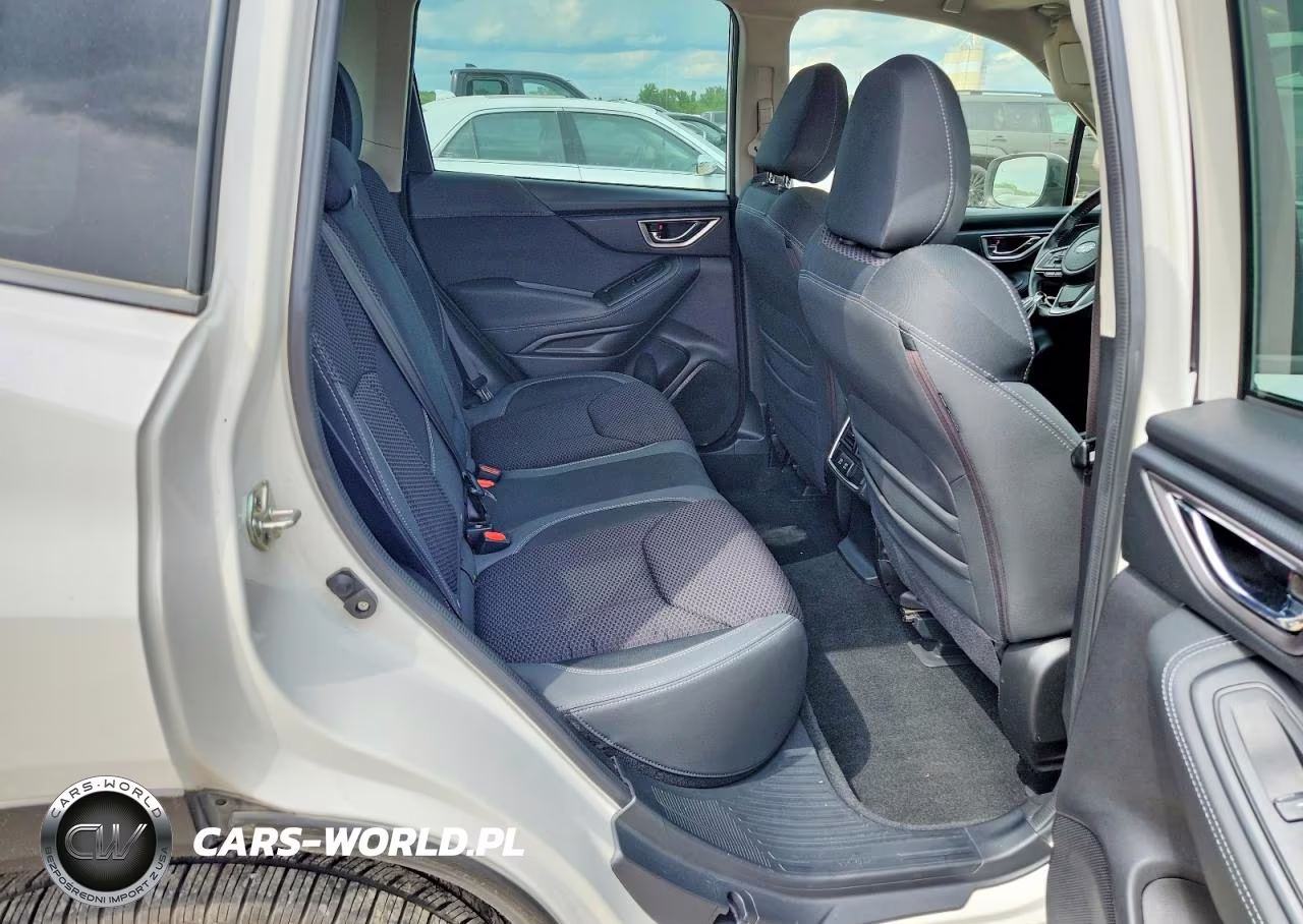 2021 Subaru Forester Premium VIN:JF2SKAJC5MH506935 - 11